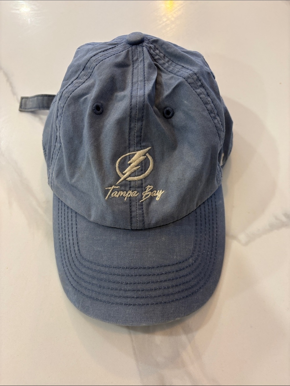 47 Brand NHL Women’s Tampa Bay Lightning Embroidered Light Blue Baseball Cap
